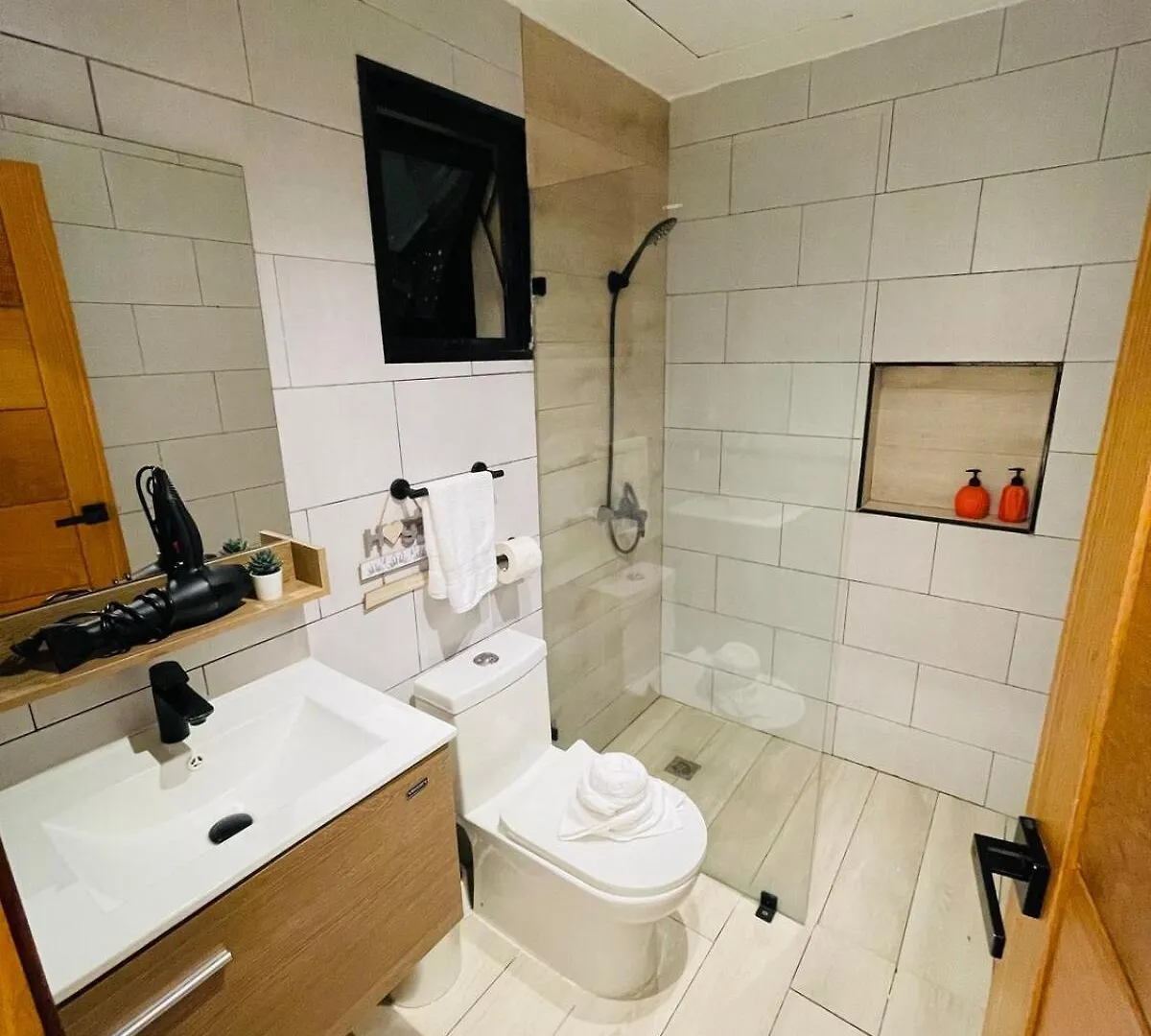 Apartament B Elegante Apto H1, Piscina, Gym, Gazebo, Santo Domingo